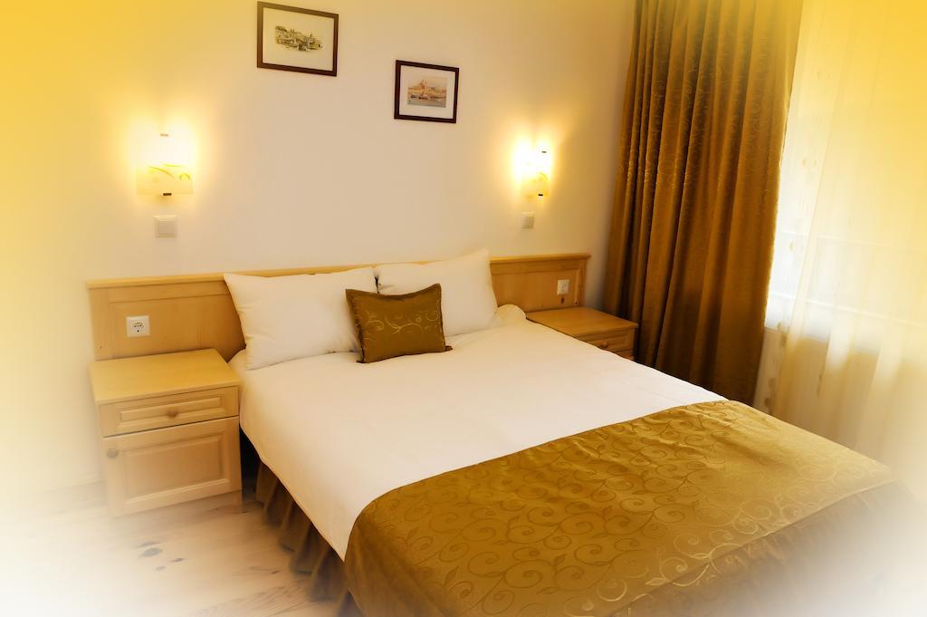 Family Hotel And Restaurant Plamena Oreshak (Lovech) Quarto foto