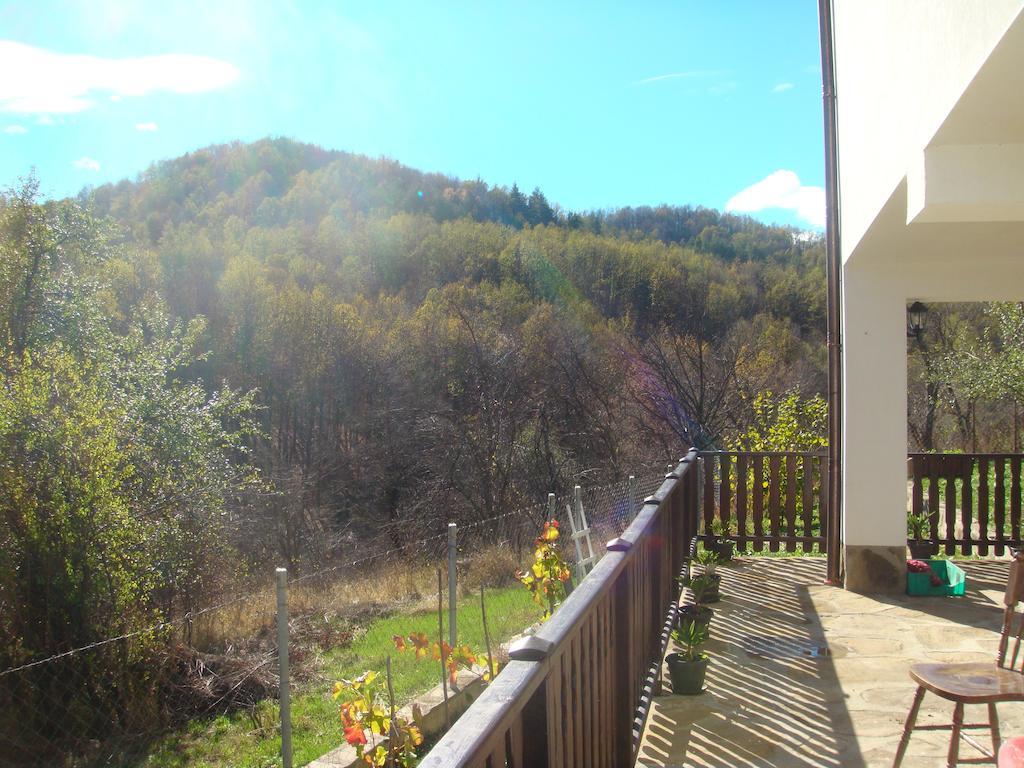Family Hotel And Restaurant Plamena Oreshak (Lovech) Exterior foto
